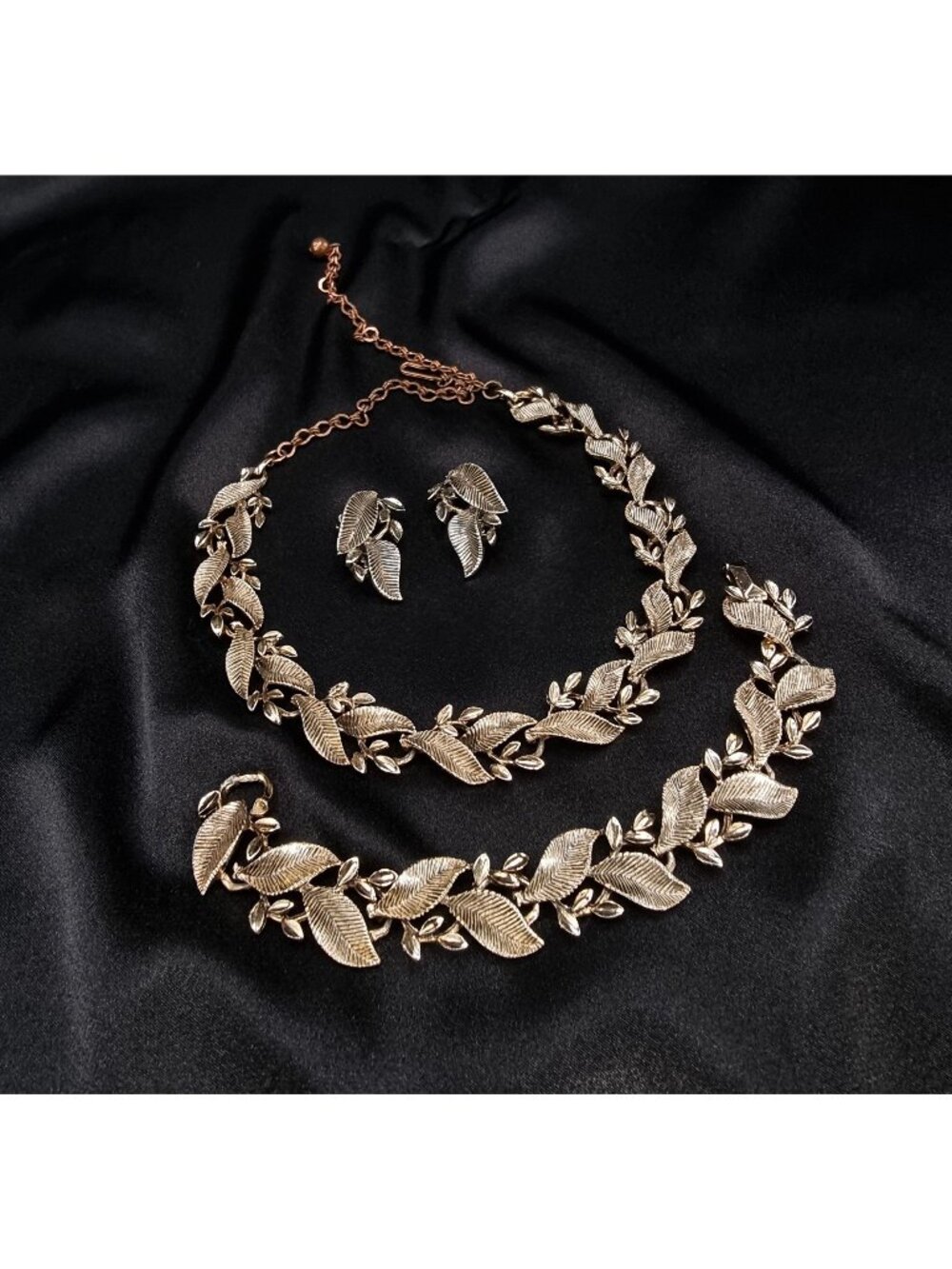 Vintage 1960's-1970's Leaf Jewelry Set